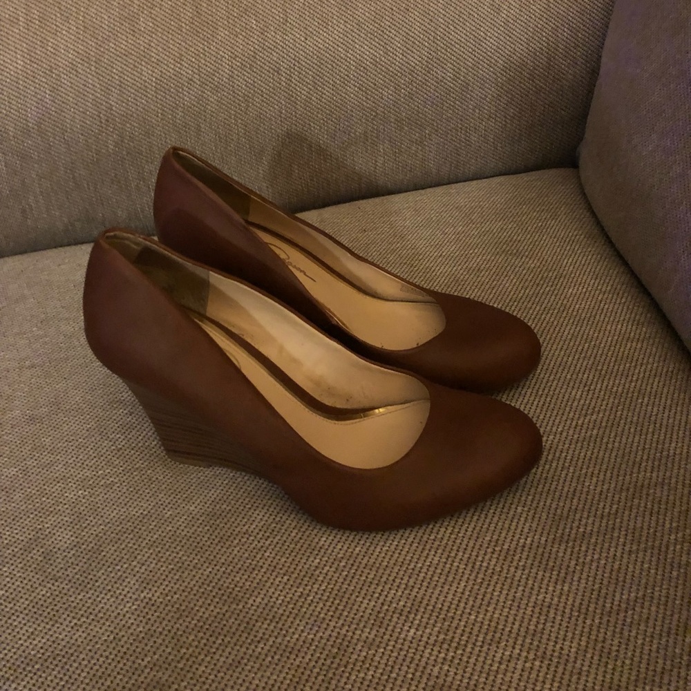 Jessica Simpson pumps